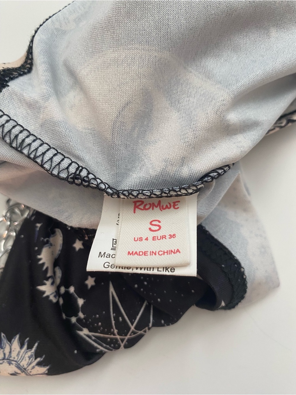 ROMWE Celestial Halter Bralette in Black & Cream halter top crop top chain top - Picture 5 of 8